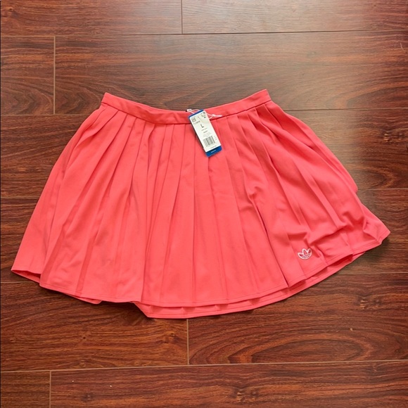 Adidas Women’s Skirt - Picture 1 of 2
